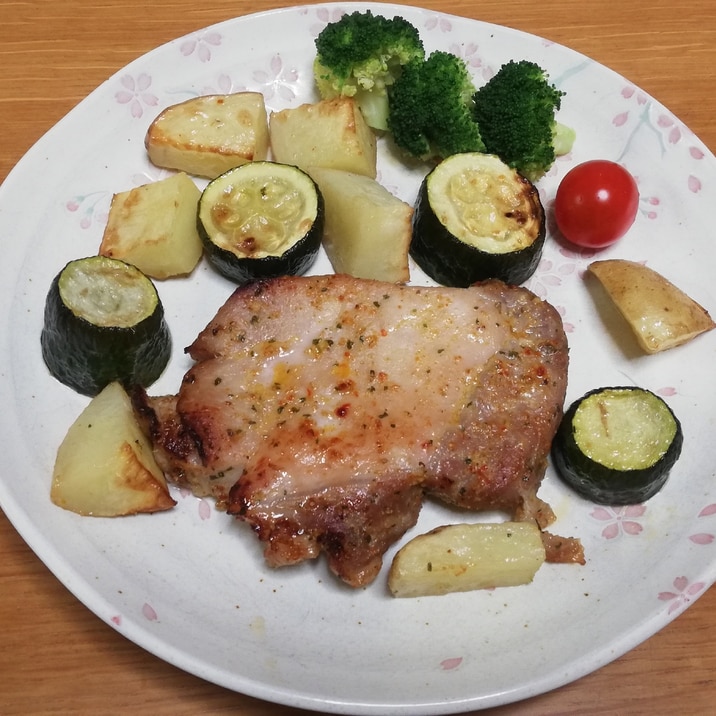 オーブンで簡単柔らかポークステーキ レシピ 作り方 By あおあおまる 楽天レシピ オーブンで簡単柔らかポークステーキ レシピ 作り方 By あおあおまる 楽天レシピ